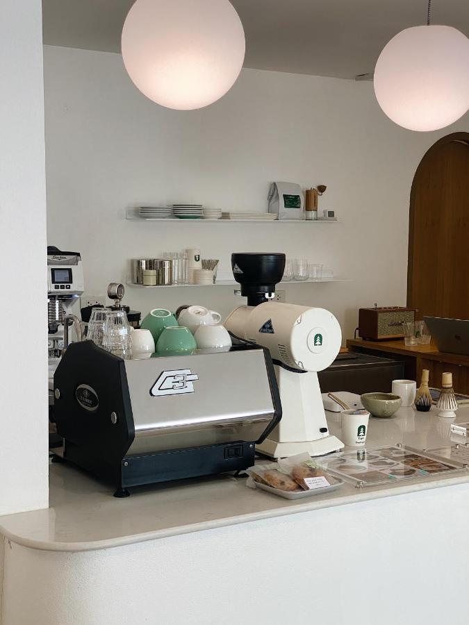 Evergreen Cafe And Hotel Chiang Mai